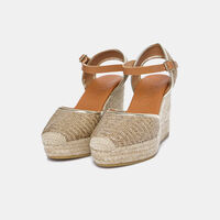 Closed-toe Wedge Sandals