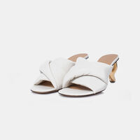 Gold Heel Leather Flip-flops