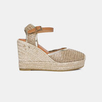 Closed-toe Wedge Sandals