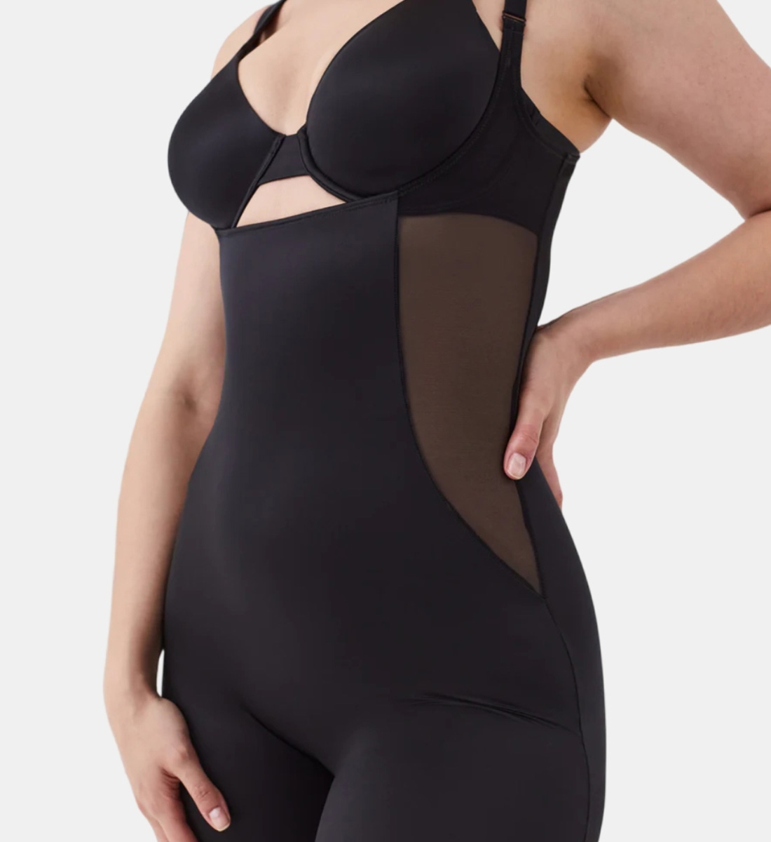 Spanx - Open-bust Mid-thigh Bodysuit - Bodyshorts - Galeries Lafayette UAE